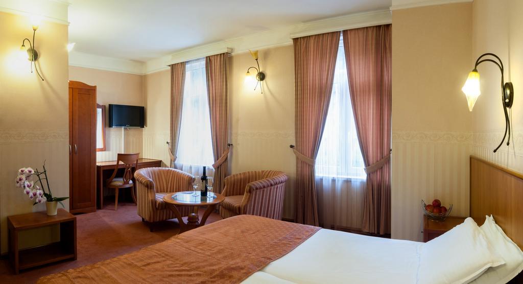 Aleksandar Hotel Vrnjacka Banja Ngoại thất bức ảnh