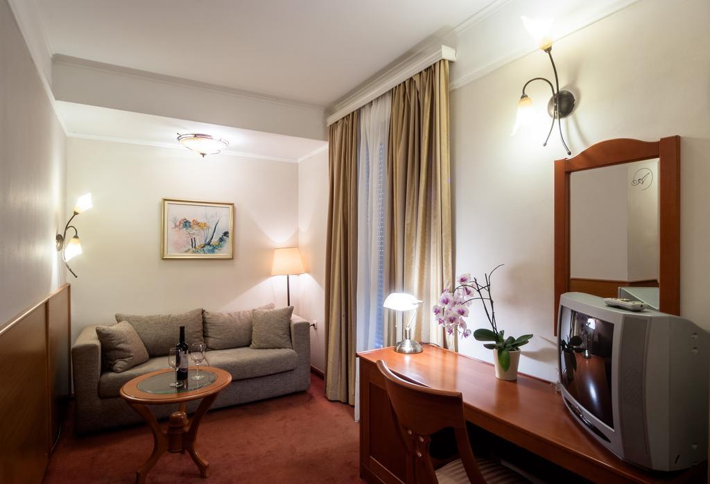Aleksandar Hotel Vrnjacka Banja Ngoại thất bức ảnh
